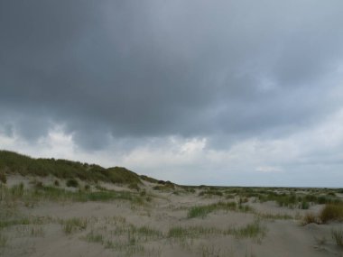 Kuzey denizindeki küçük Alman adası.