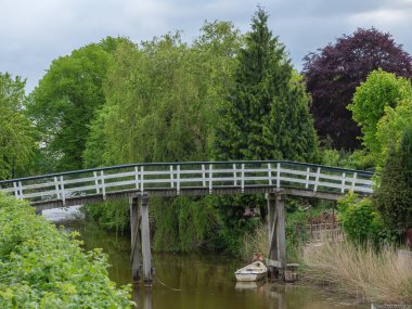 Alman deniz kıyısındaki küçük bir köy.