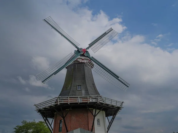 Небольшая Деревня Greetsiel Северном Побережье Германии — стоковое фото