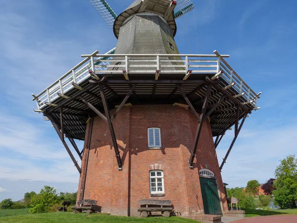 Небольшая Деревня Greetsiel Северном Побережье Германии — стоковое фото