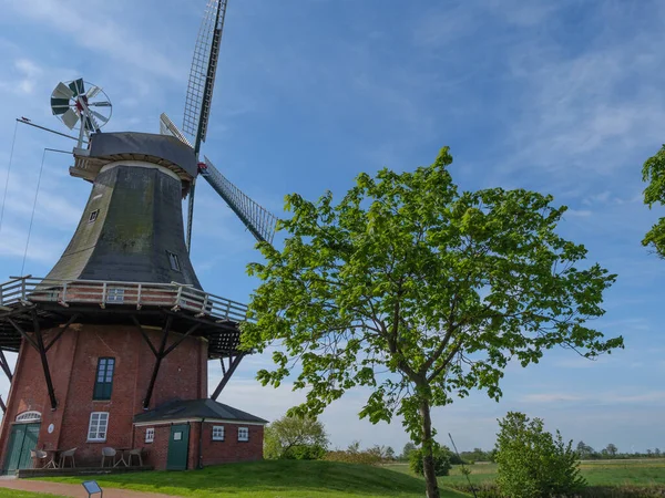 Pequeño Pueblo Greetsiel Costa Alemana Del Mar Del Norte —  Fotos de Stock