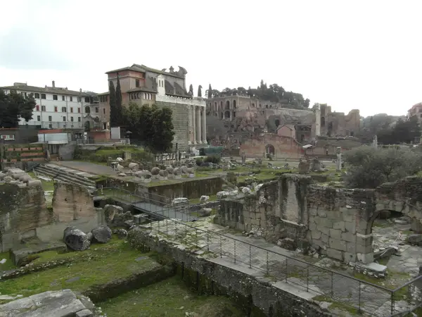 Vista de la ciudad italiana Roma — Foto de Stock