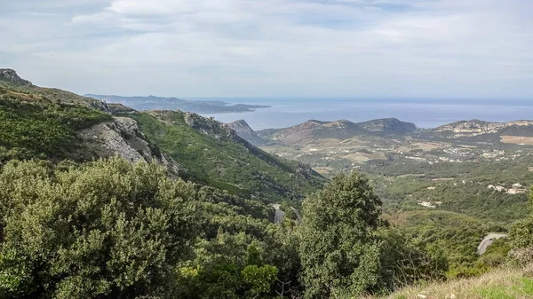 Córcega es una hermosa isla francesa en el mar Mediterráneo — Foto de Stock
