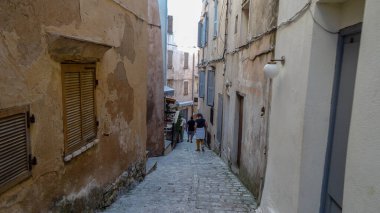 Korsika Akdeniz 'de güzel bir Fransız adasıdır.