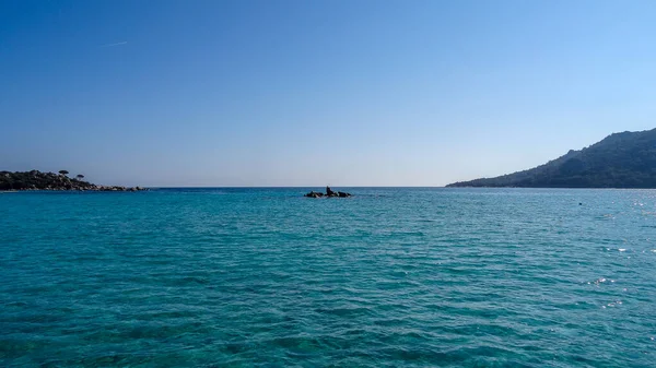 Córsega é uma bela ilha francesa no mar Mediterrâneo — Fotografia de Stock