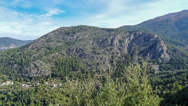 Córcega es una hermosa isla francesa en el mar Mediterráneo — Foto de Stock