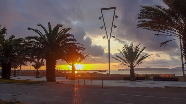 Cerdeña es una hermosa isla italiana en el mar Mediterráneo — Foto de Stock