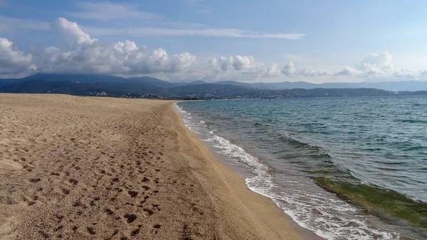 Korsika Akdeniz 'de güzel bir Fransız adasıdır. — Stok fotoğraf