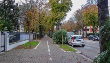 Rimini İtalya 'da popüler bir tatil beldesidir.