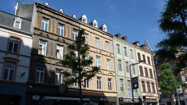 Lüksemburg küçük ama güzel bir ülkedir.