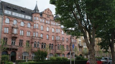 Metz, Fransa 'nın Lorraine şehrinde güzel bir şehirdir.