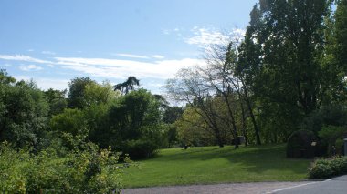 Oslo Norveç 'in başkenti, parkları olan güzel bir şehir.