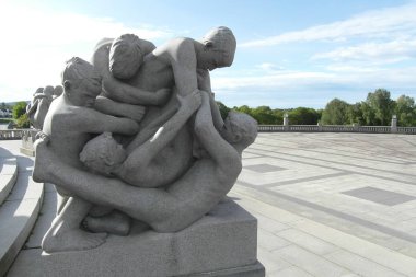 Oslo Norveç 'in başkenti, parkları olan güzel bir şehir.