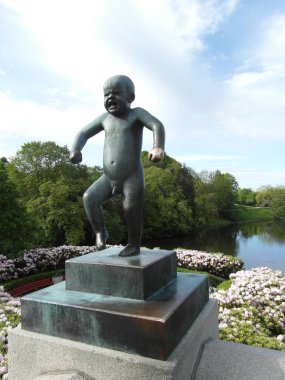 Oslo Norveç 'in başkenti, parkları olan güzel bir şehir.