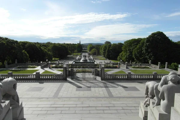 Oslo är en huvudstad i Norge, vacker stad med parker — Stockfoto