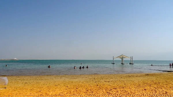 Ен Бокек є популярним курортом на Мертвому морі (Ізраїль). — стокове фото