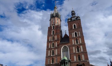 Krakow Polonya 'da güzel bir şehirdir.