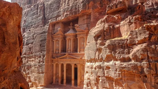 Petra är en gammal stad i Jordanien — Stockfoto