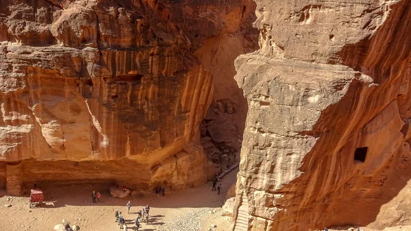 Petra é uma cidade antiga na Jordânia — Fotografia de Stock