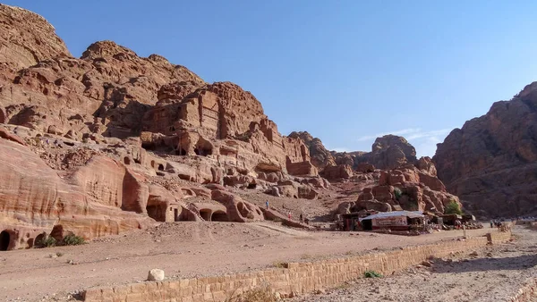Petra je starobylé město v Jordánsku — Stock fotografie