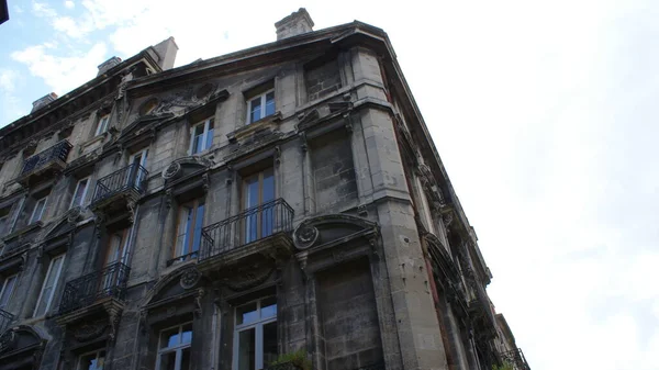 Потрясающая архитектура французского города Бордо — стоковое фото