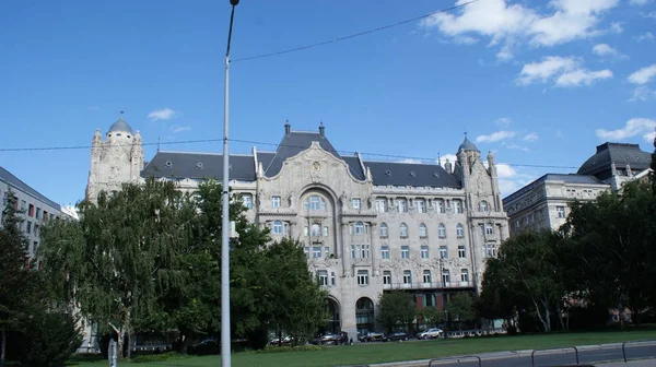 La capital de Hungría, la hermosa ciudad de Budapest — Foto de Stock