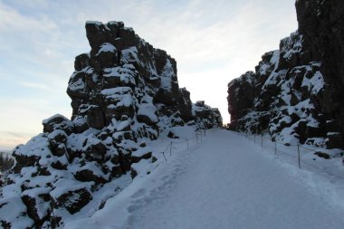 İzlanda 'nın çarpıcı doğası ve mimarisi