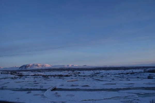 La nature et l'architecture magnifiques de l'Islande — Photo