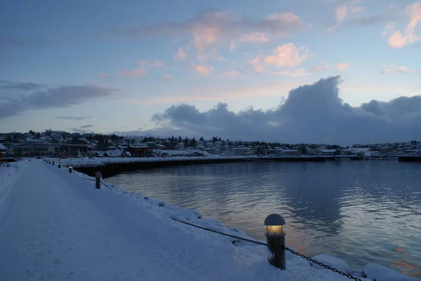 De prachtige natuur en architectuur van IJsland — Stockfoto