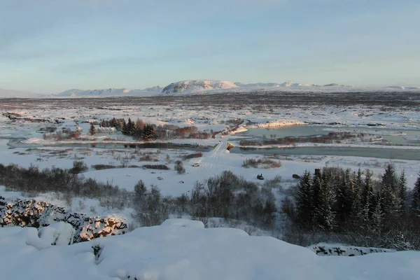 La natura e l'architettura mozzafiato dell'Islanda — Foto Stock