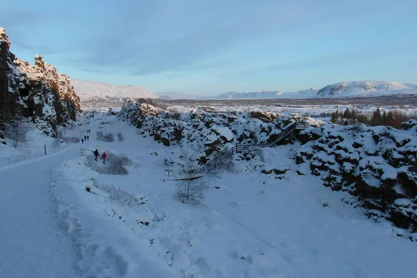 La impresionante naturaleza y arquitectura de Islandia — Foto de Stock