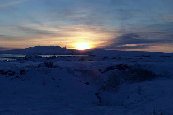 La nature et l'architecture magnifiques de l'Islande — Photo