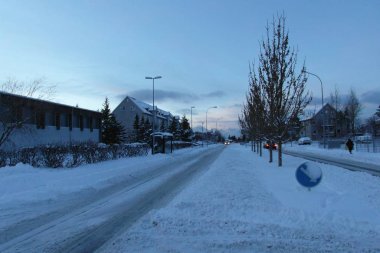 İzlanda 'nın çarpıcı doğası ve mimarisi