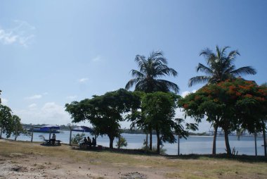 Doha, Katar 'ın başkentidir, alışılmadık bir şehirdir.