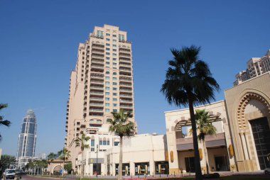 Doha, Katar 'ın başkentidir, alışılmadık bir şehirdir.