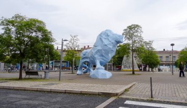 Bordeaux Fransa 'da güzel bir şehirdir.