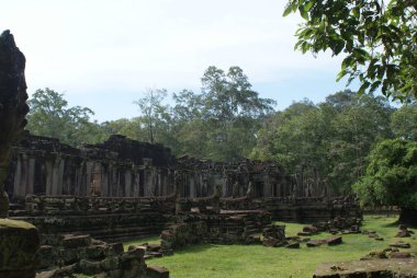 Angkor Wat Kamboçya 'da bir Hindu tapınağıdır.