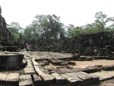 Angkor Wat Kamboçya 'da bir Hindu tapınağıdır.