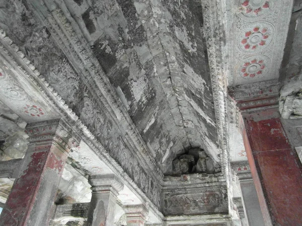 Angkor Wat is a Hindu Temple in Cambodia — Stock Photo, Image