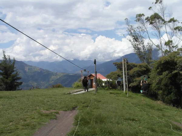 Banos is een stad in Ecuador, Zuid-Amerika — Stockfoto