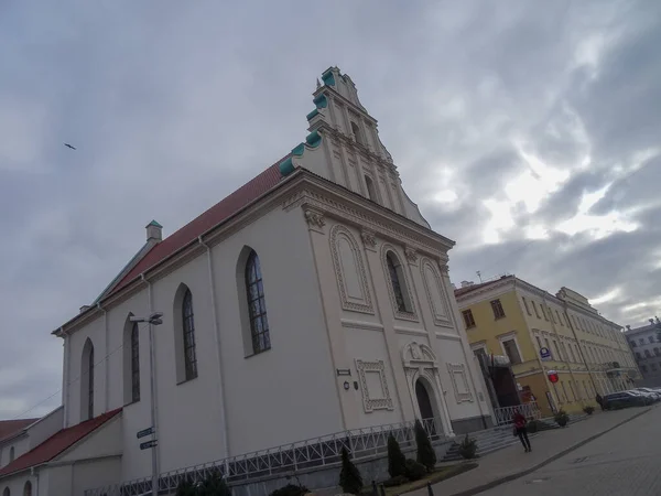 Minsk es la capital de Belarús. Una ciudad muy espaciosa —  Fotos de Stock