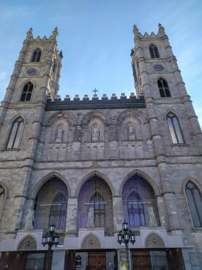 Montreal, Kanada 'nın kültürel başkentidir. Güzel şehir