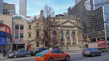 Toronto 'nun çarpıcı mimarisi. Kanada, Ontario. Burada çok güzel bir hayat var, gezip görmek ilginç.