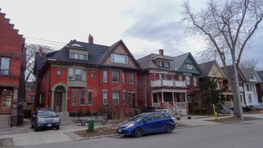 Toronto 'nun çarpıcı mimarisi. Kanada, Ontario. Burada çok güzel bir hayat var, gezip görmek ilginç.