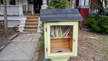Toronto 'nun çarpıcı mimarisi. Kanada, Ontario. Burada çok güzel bir hayat var, gezip görmek ilginç.