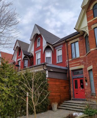 Toronto 'nun çarpıcı mimarisi. Kanada, Ontario. Burada çok güzel bir hayat var, gezip görmek ilginç.