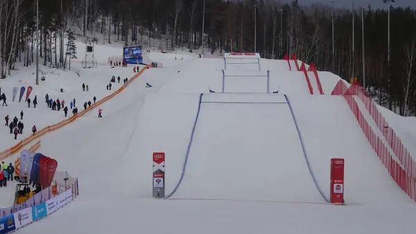 Sunny Valley Skidort Chelyabinsk Regionen Nära Miassa Skidkorsets Hölls Här — Stockfoto