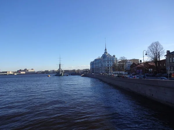 Atemberaubende Architektur Von Petersburg Das Ehemalige Leningrad Einem Sonnigen Tag — Stockfoto