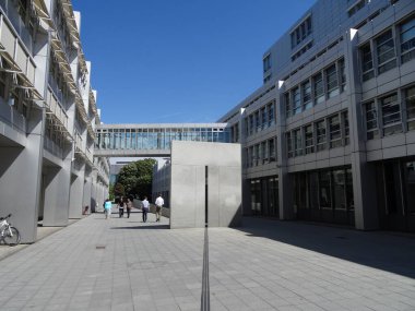 Münih, Almanya 'da çarpıcı mimarisi olan bir şehirdir.