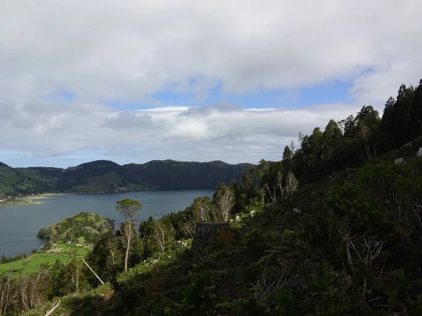 Потрясающие Озера Азорских Островах Голубые Зеленые Озера Удивительная Атмосфера Красота — стоковое фото